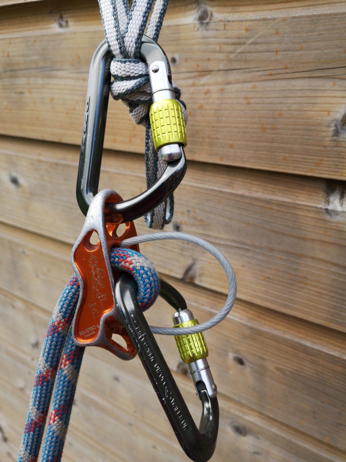 What is a Belay Device? - Wild Summits